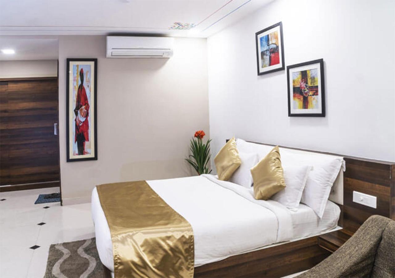Hotel Kingfisher Udaipur Bagian luar foto