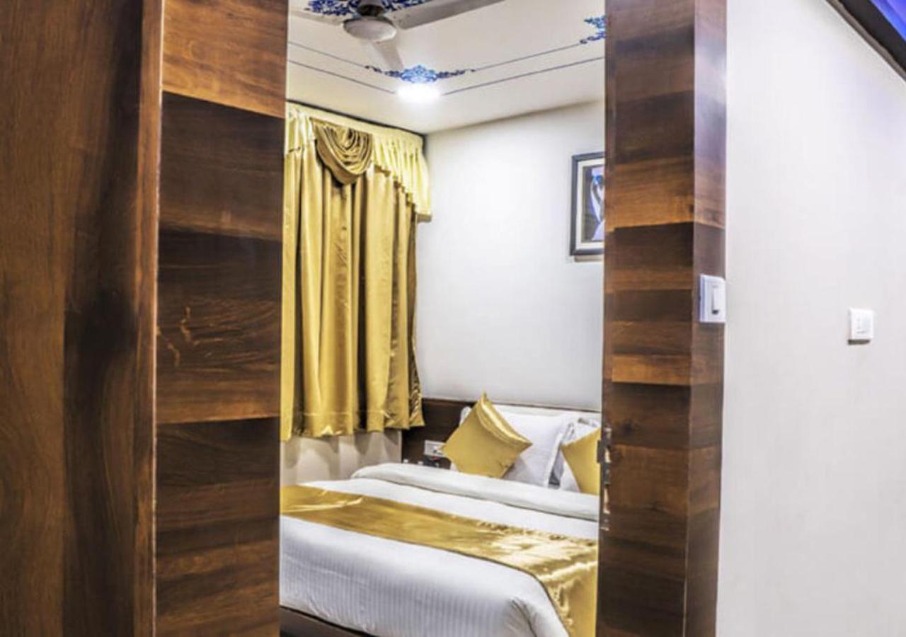 Hotel Kingfisher Udaipur Bagian luar foto